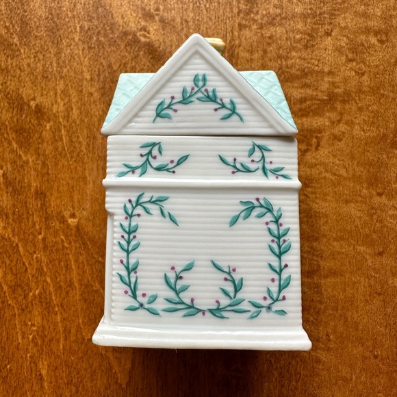 Lenox Spice Village 1989 Bay - Picture 2 of 7